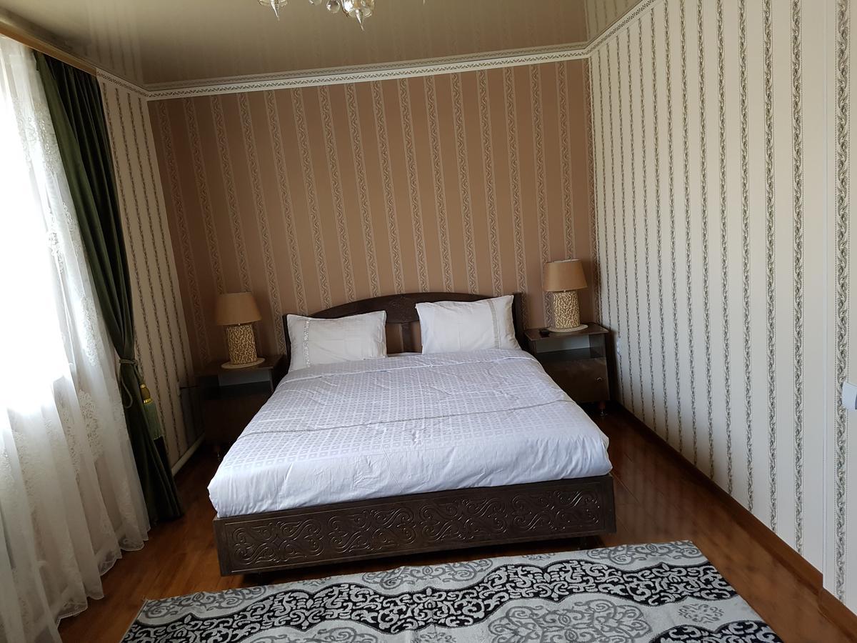Datka Guest House Naryn Extérieur photo